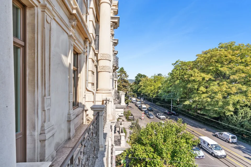 Ultimi spazi ufficiali nel prestigioso Castello Bianco direttamente sul lago di Zurigo – foto 13 di 15