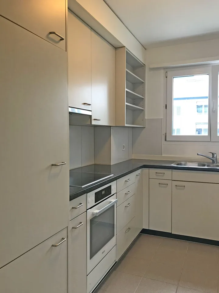 Appartamento 3 locali a Dietikon - quieto & centrale vicino alla stazione – foto 3 di 5