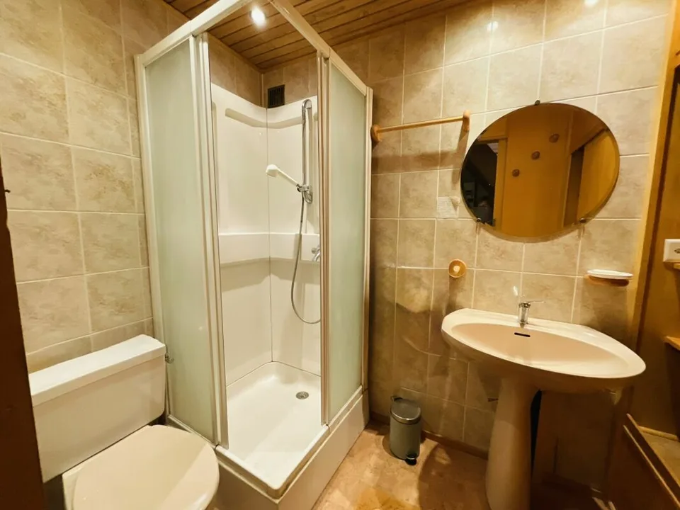 Haus zum Verkauf im Herzen des Dorfes Bourg Saint Pierre – Foto 17 von 24