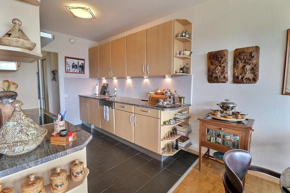 Schönes Appartement in höherer Etage mit Pool in Viager besetzt ohne Rente – Foto 5 von 13