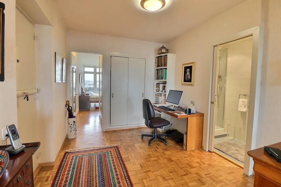 Schönes Appartement in höherer Etage mit Pool in Viager besetzt ohne Rente – Foto 7 von 13