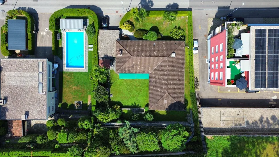Villetta unifamiliare di 4 ½ locali con bellissimo romantico e grande giardino – foto 16 di 17