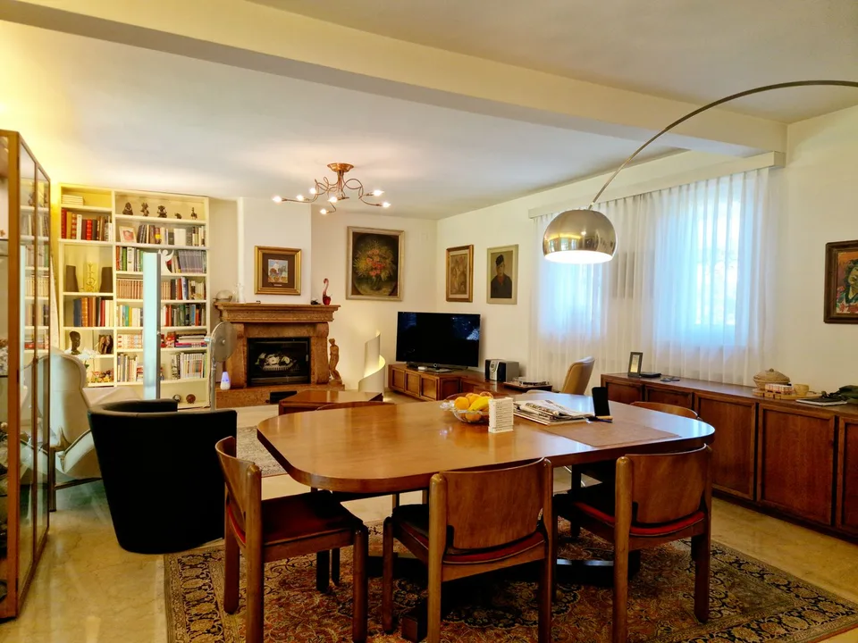 Villetta unifamiliare di 4 ½ locali con bellissimo romantico e grande giardino – foto 2 di 17
