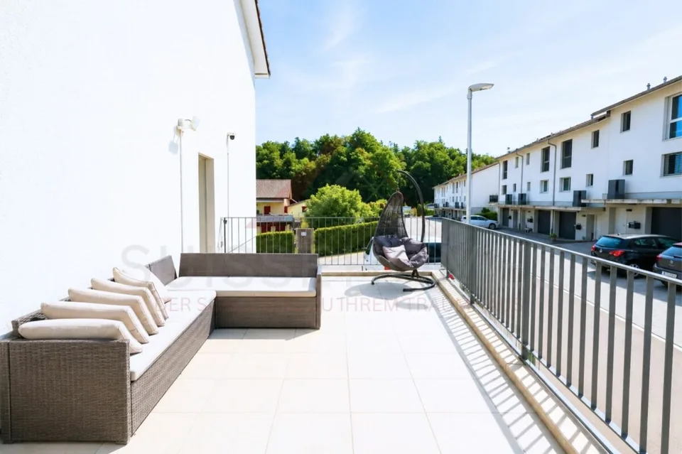 Atmosfera di vacanza in casa propria - casa a schiera di 5,5 locali nuova con piscina & giardino – foto 7 di 24
