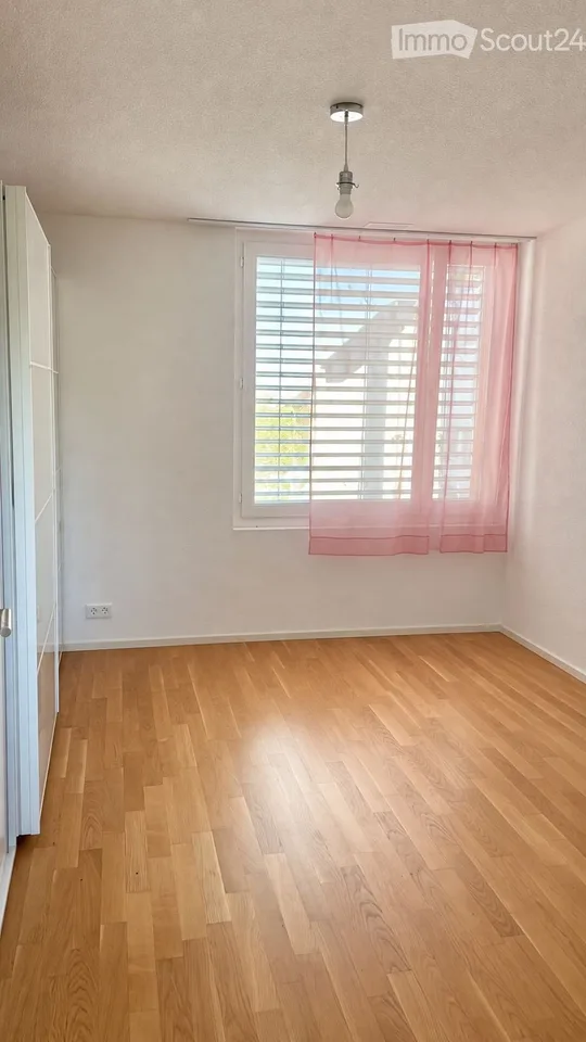 Sonnige 3.5 Zimmer Wohnung in Boll – Foto 2 von 5