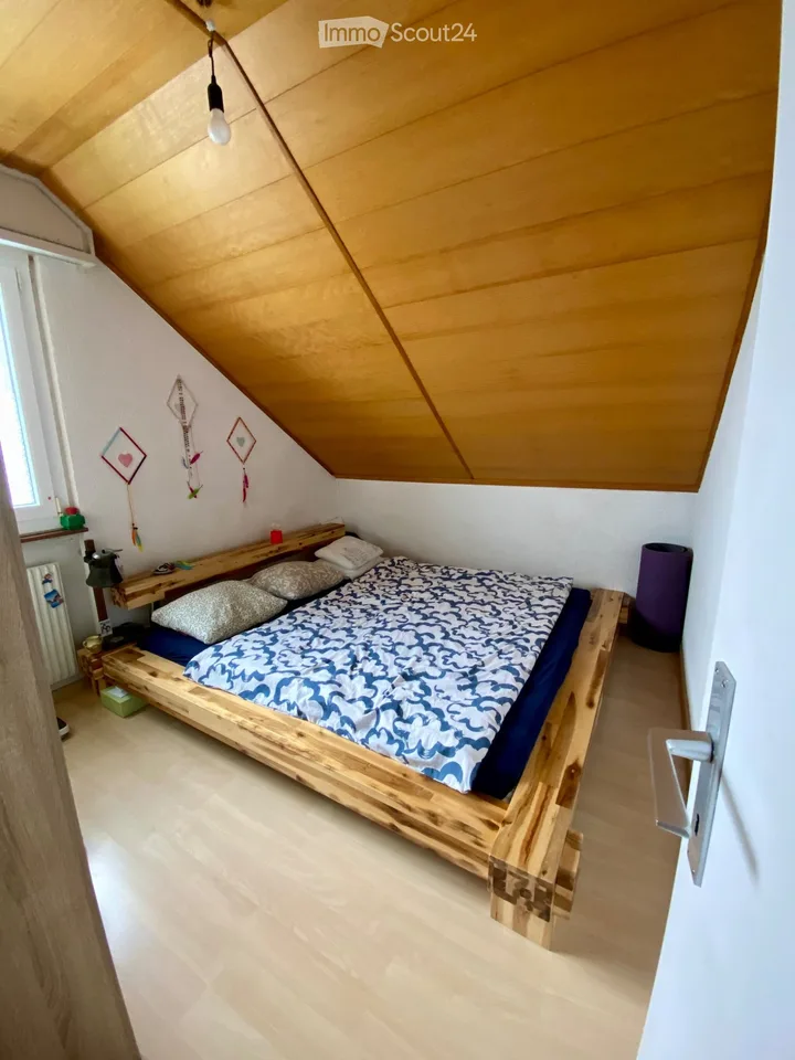 Wohnung mit 4.5 Zimmern – Foto 3 von 5