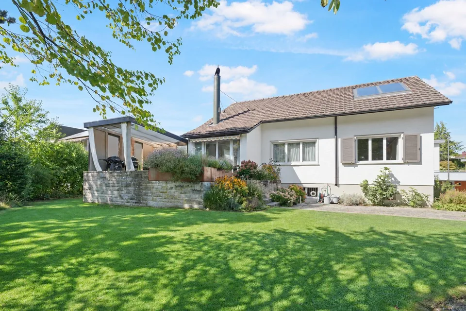 Casa unifamiliare di 5,5 locali con giardino spazioso a Wittenbach – foto 2 di 18