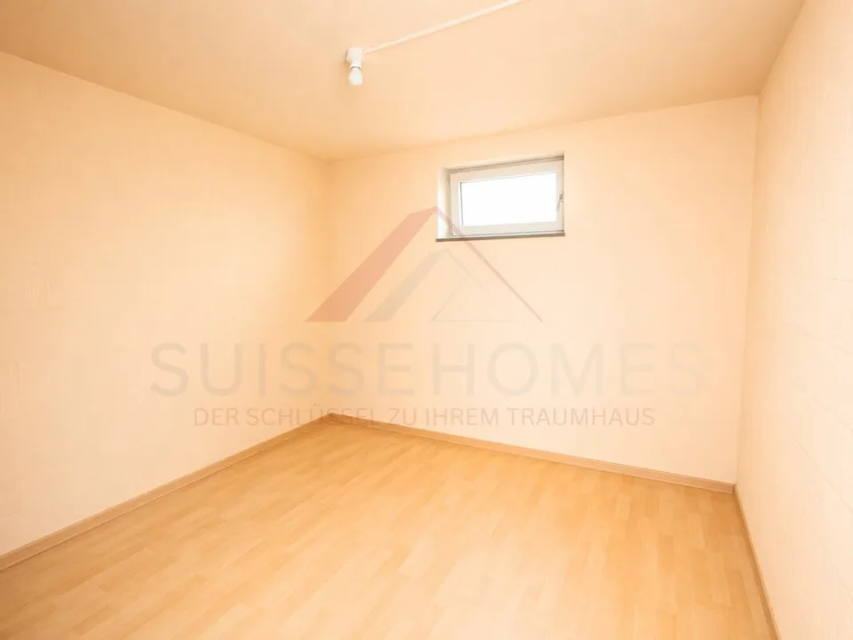 Here families feel at home - 4.5-room apartment with balcony & playground – photo 10 of 13