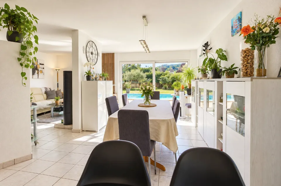 Bellissima casa indipendente di 9 locali con piscina a Vicques – foto 13 di 15
