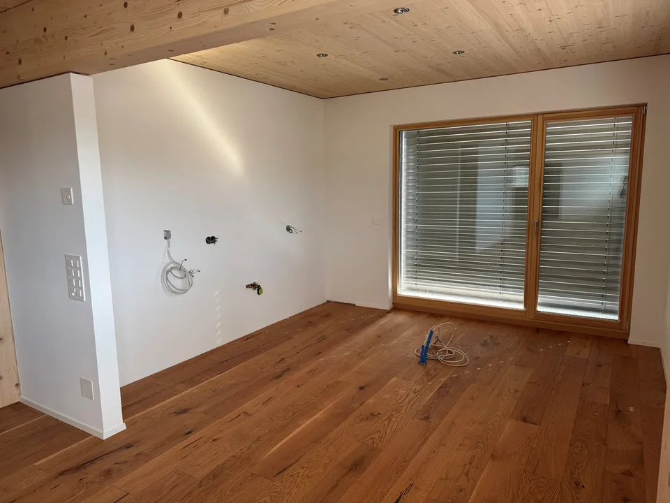 schöne 3.5-Zimmer Attikawohnung mit Sommerkühlung zu vermieten – Foto 5 von 14