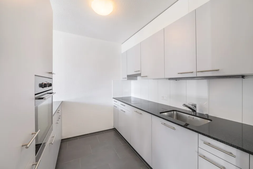Appartamento di 3,5 locali completamente moderno – foto 3 di 11