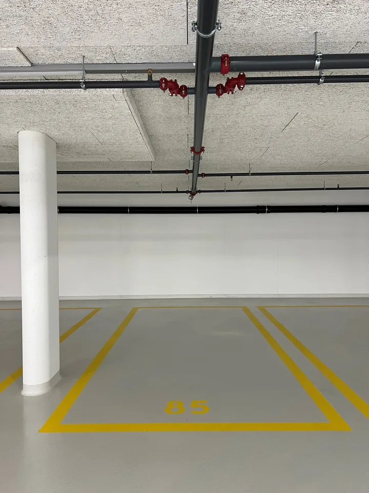 Parking garage spaces – photo 2 of 4