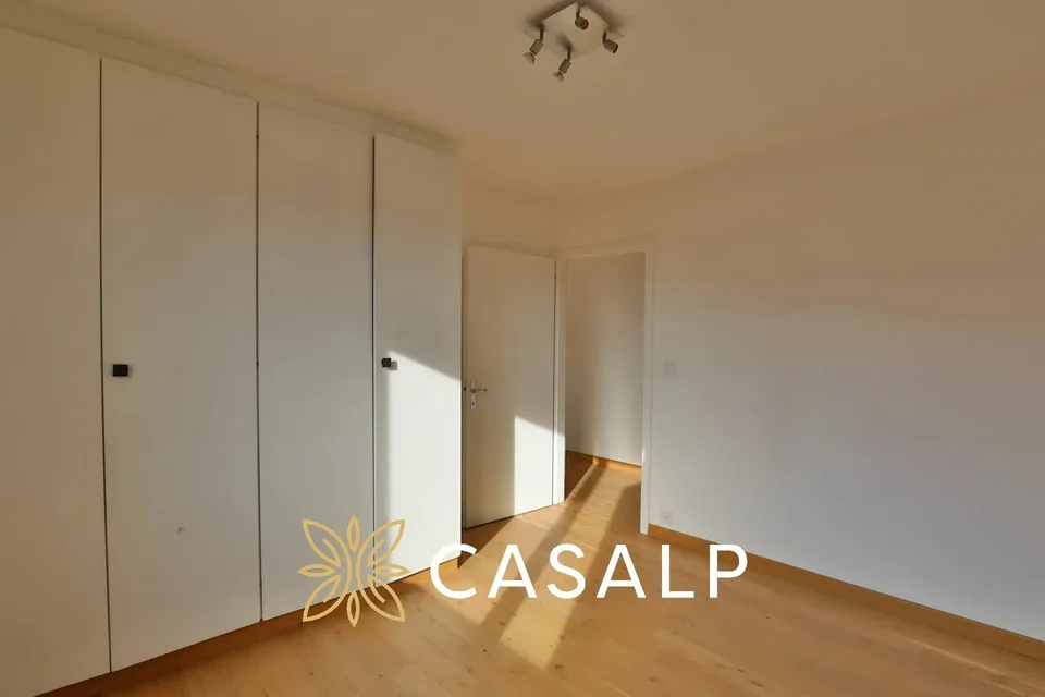 Helle 2,5-Zimmer-Dachgeschosswohnung im Zentrum von Crans-Montana – Foto 13 von 13