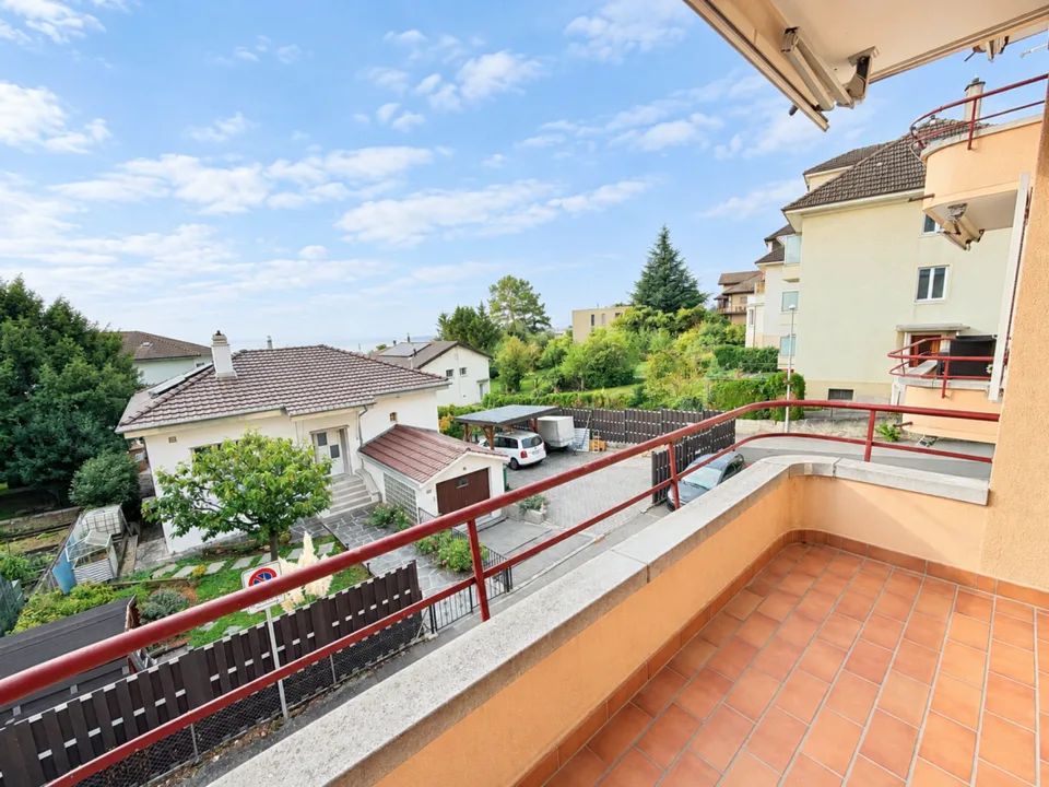 VISTA SUL LAGO E QUARTIERE PACIFICO: IL VOSTRO NUOVO APPARTAMENTO DI 3 LOCALI – foto 7 di 7