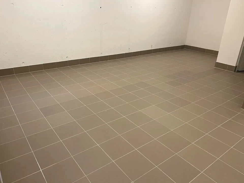 Deposito 25 mq in affitto a Mendrisio – ZONA CENTRALE – foto 2 di 3