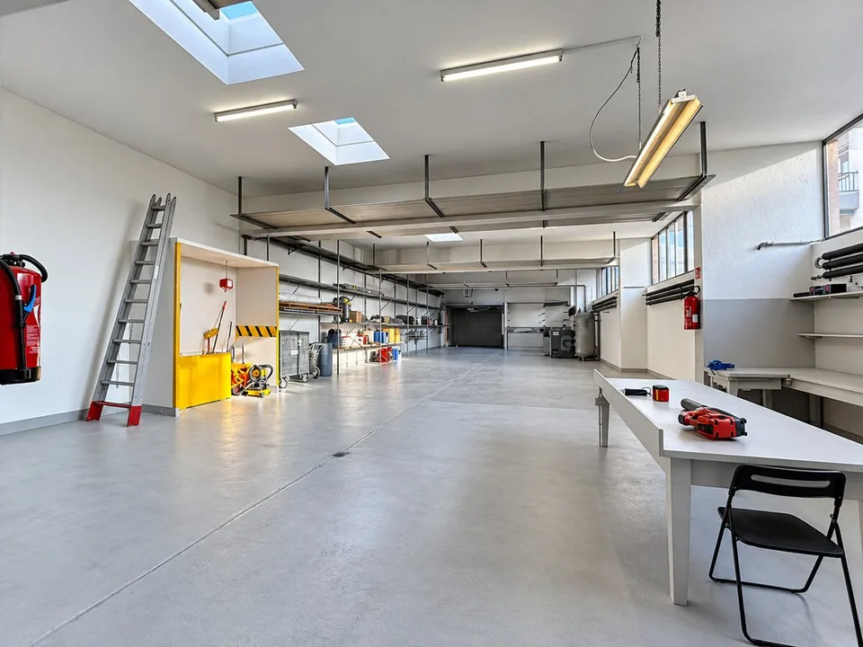 BALERNA LABORATORIO, MAGAZZINO E UFFICI: UN UNICO INDIRIZZO PER LA V – foto 7 di 12