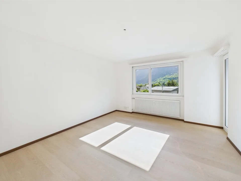 Appartement spacieux de 4.5 pièces avec vue dégagée. – photo 4 sur 9