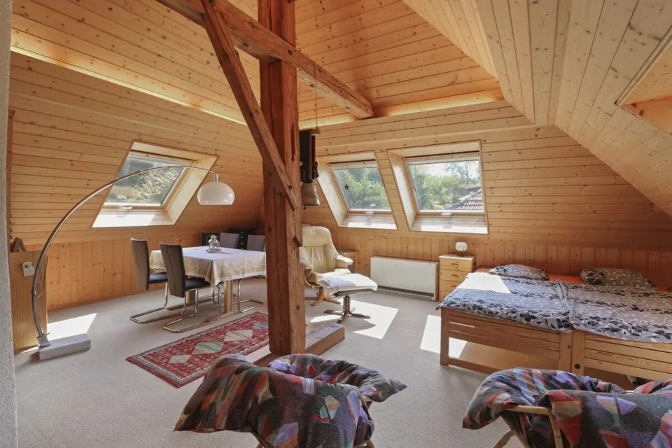 Maison individuelle, construite sur un côté, dans un emplacement calme préféré au Mühletal – photo 10 sur 12