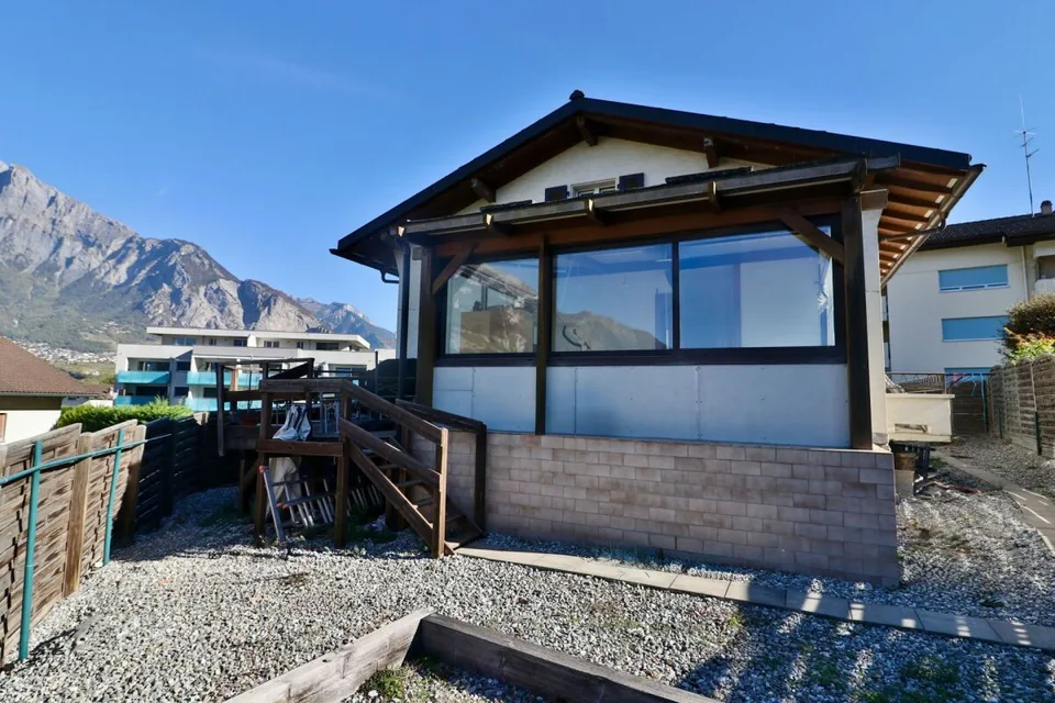 Casa 6.5 locali con veranda, terrazza e seminterrato – foto 2 di 13