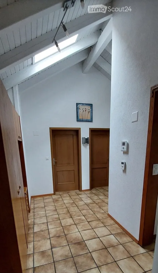 Sehr grosse Dachwohnung, Hausteil zu vermieten – Foto 2 von 5