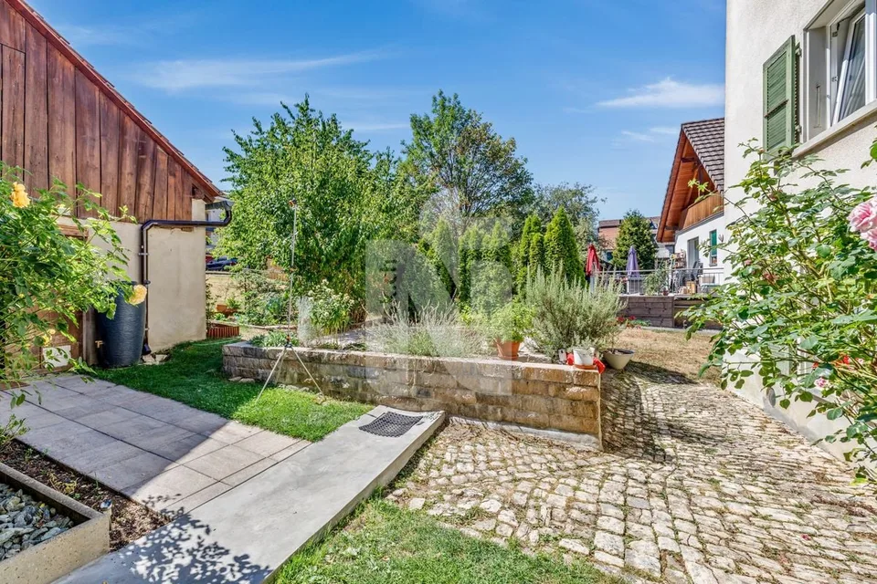 Ein Haus - drei Wohnungen - unzählige Möglichkeiten, ideal für Familien und Anleger – Foto 3 von 13