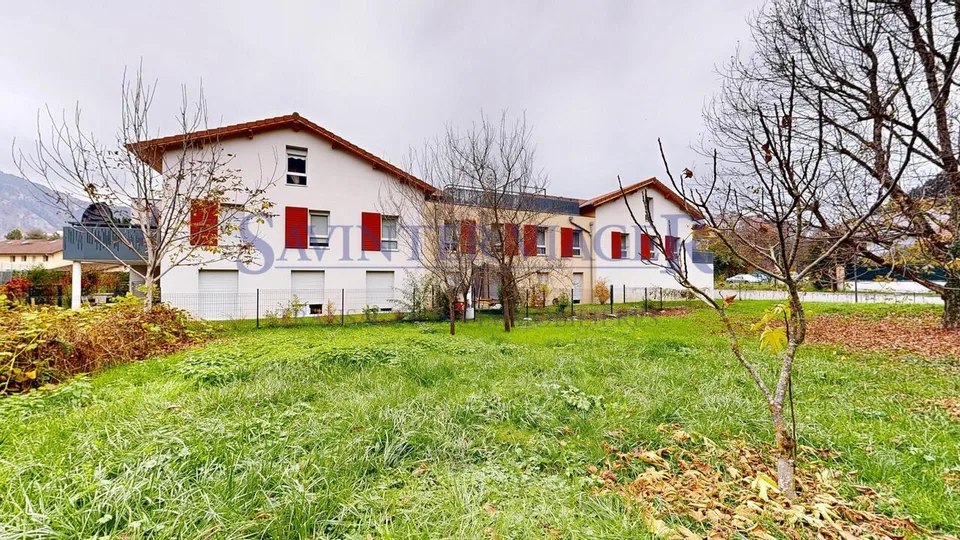 Attique T5 en duplex avec grandes terrasses et 2 garages - Bonneville – Foto 8 von 13
