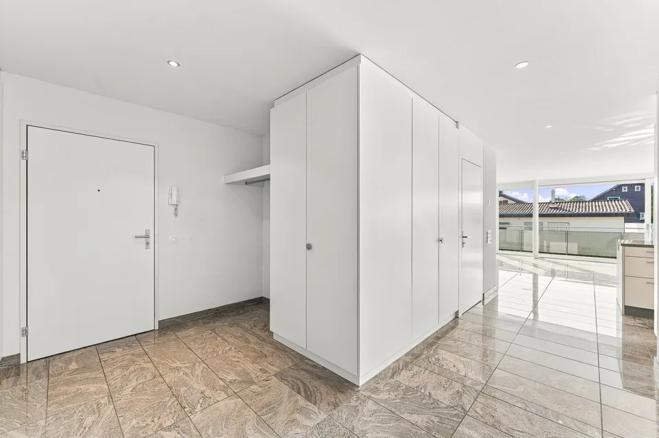 Appartement lumineux 5.5 pièces avec grand balcon à Muri AG – photo 15 sur 19