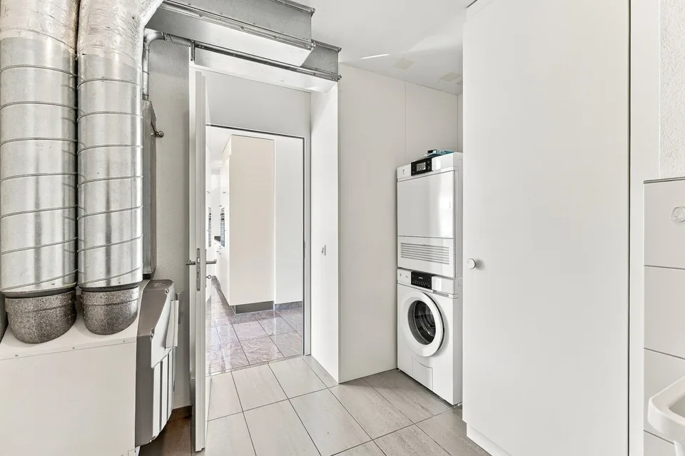 Appartement lumineux 5.5 pièces avec grand balcon à Muri AG – photo 17 sur 19