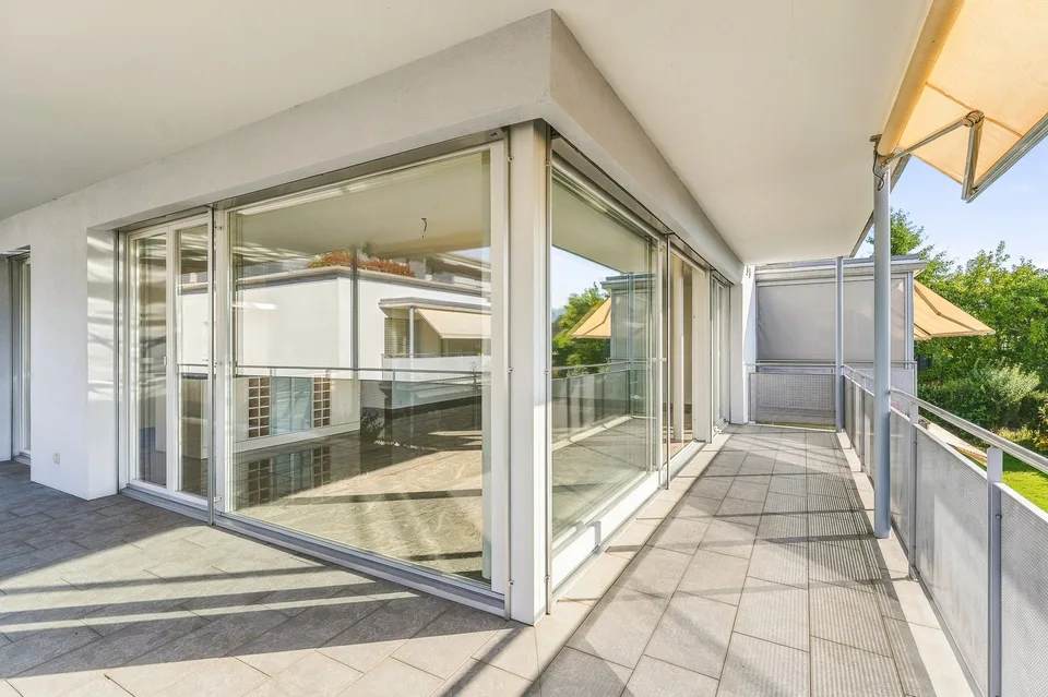 Appartement lumineux 5.5 pièces avec grand balcon à Muri AG – photo 5 sur 19