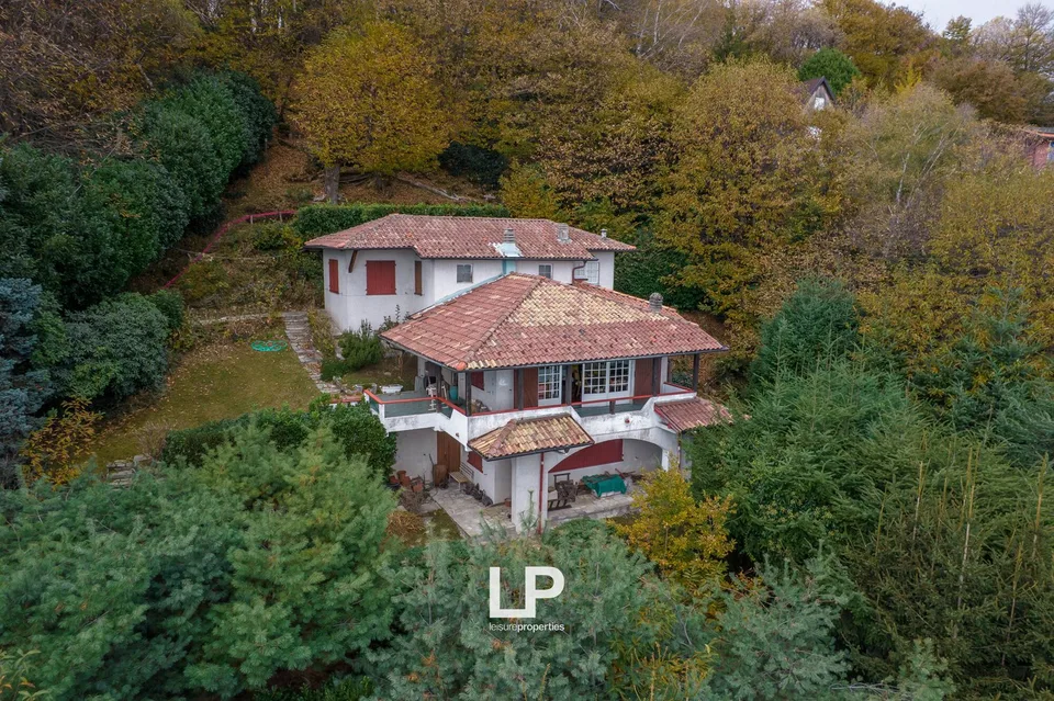 Villa mit Panoramablick auf den Lago Maggiore in Massino Visconti – Foto 3 von 11