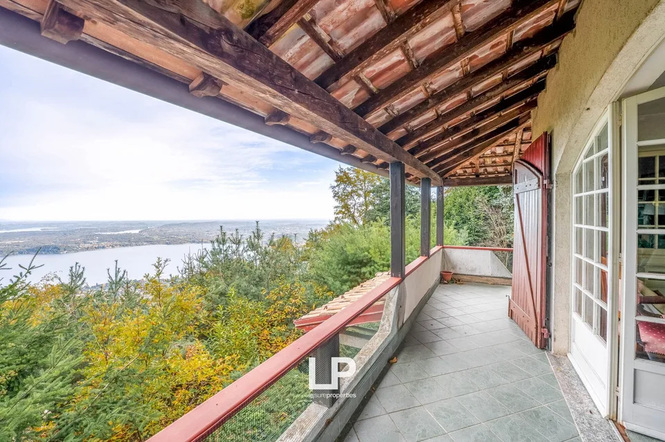 Villa mit Panoramablick auf den Lago Maggiore in Massino Visconti – Foto 8 von 11