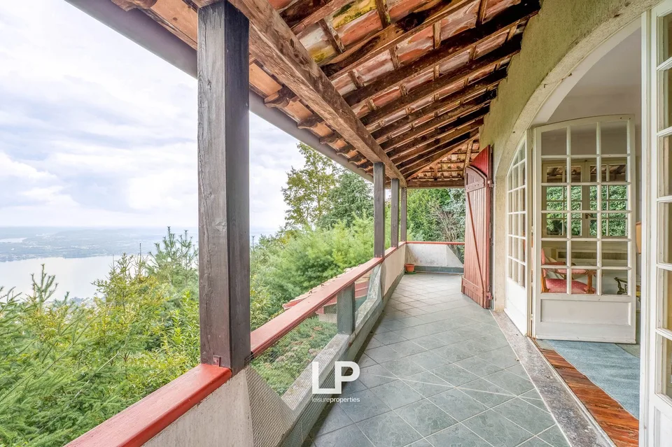 Villa mit Panoramablick auf den Lago Maggiore in Massino Visconti – Foto 9 von 11