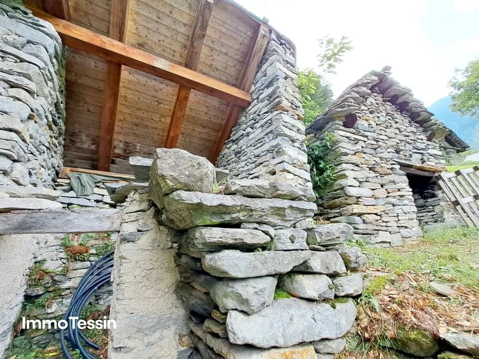Ihr Rustico Traum im Maggiatal mit Baubewilligung – Foto 8 von 13