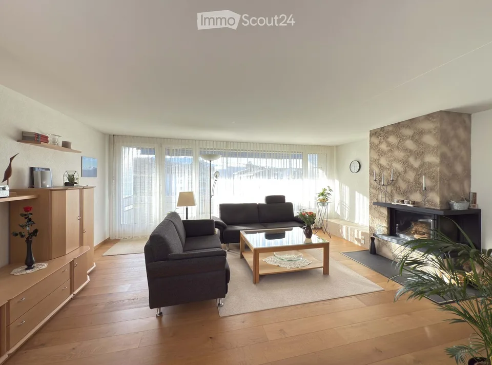Charmant appartement 4.5 pièces avec balcon et vue imprenable à Uetendorf – photo 5 sur 15