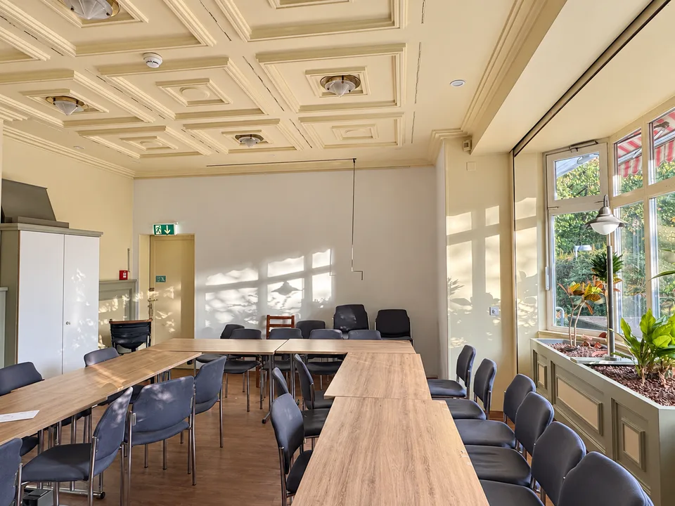 Ristorante con bar, fumoir e terrazza – circa 250 posti a noleggio a Berna – foto 9 di 18