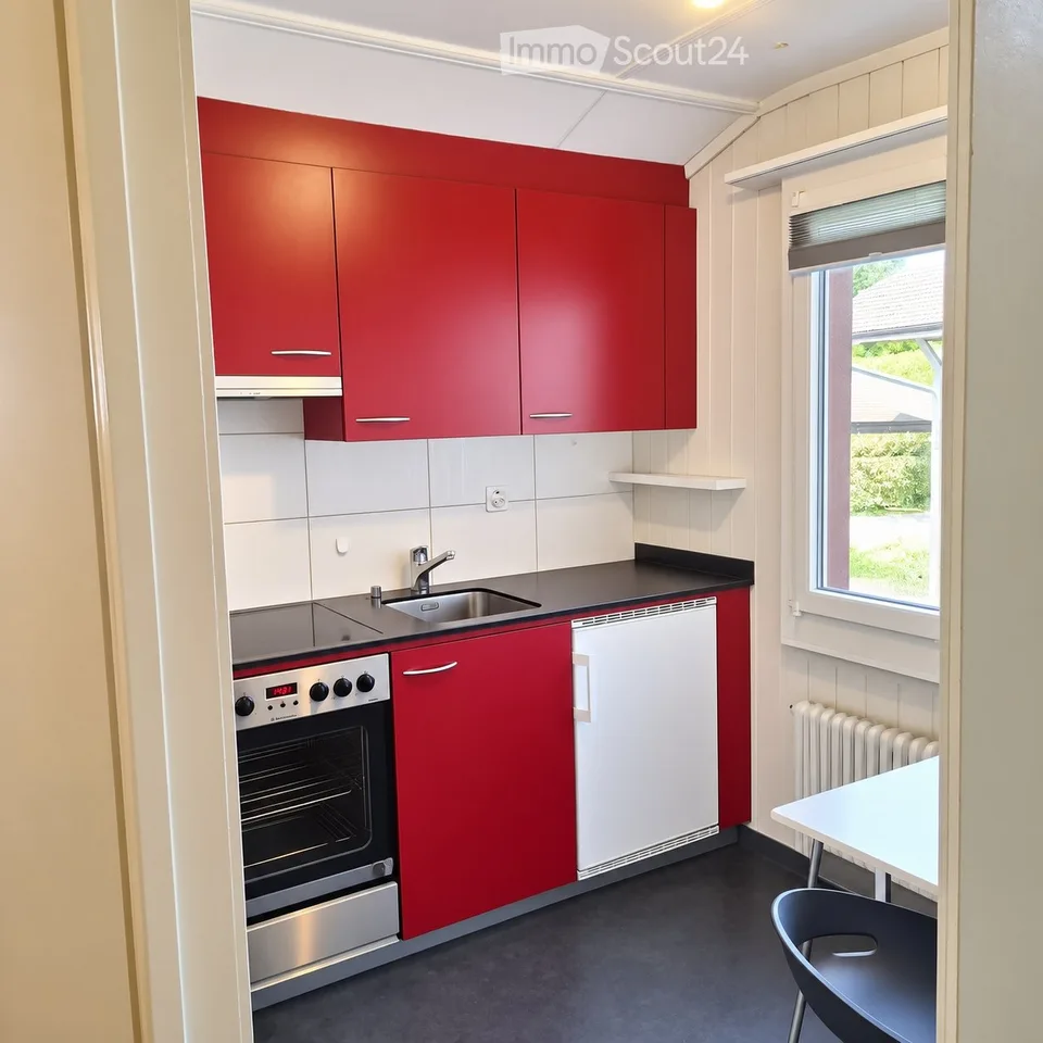 Charmantes 1-Zimmer-Studio in Heimberg + Parkplatz & Keller – Foto 3 von 3