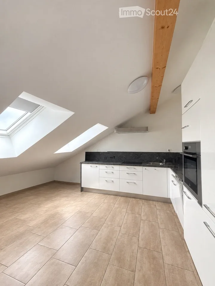 Helle 3,5 Zimmer Wohnung zu vermieten – Foto 5 von 5