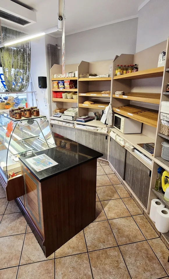 Vendere | Fondo Commerciale Café Bar con Piccola Ristorazione – foto 5 di 7