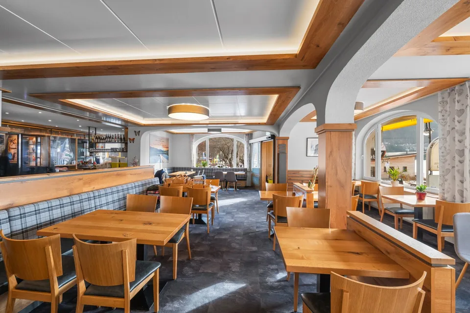 Café & Restaurant Seeblick - Gastronomy with Living Directly on Lake Titisee – photo 10 of 13