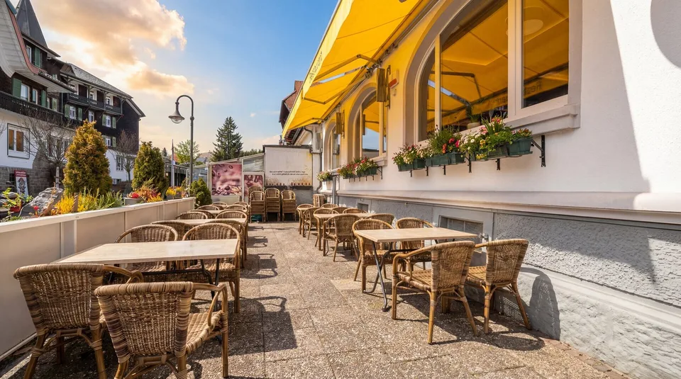 Café & Restaurant Seeblick - Gastronomy with Living Directly on Lake Titisee – photo 3 of 13