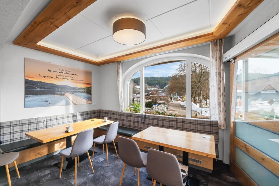 Café & Restaurant Seeblick - Gastronomy with Living Directly on Lake Titisee – photo 13 of 13