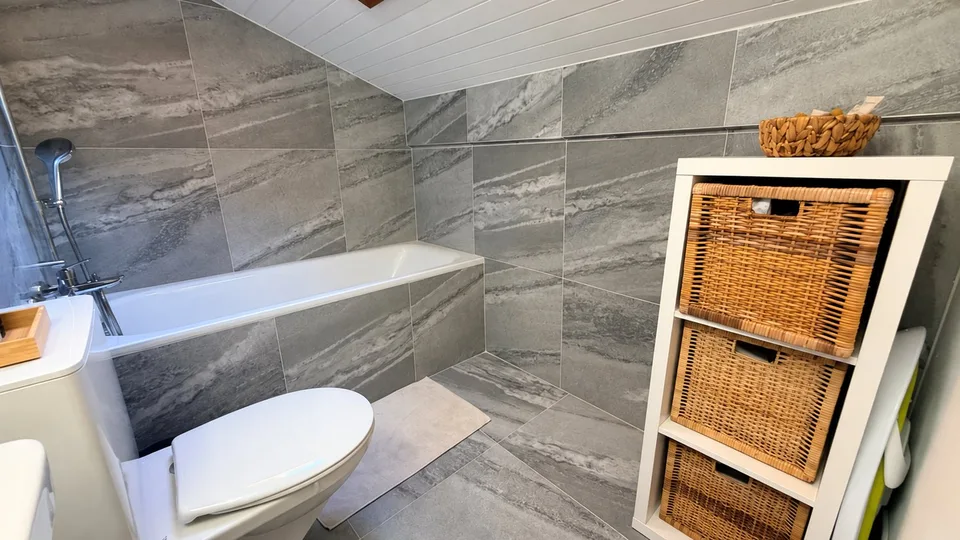 6.5-Zimmer-Familienhaus an sonniger, ruhiger Lage, umfassend renoviert – Foto 11 von 13