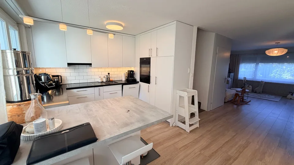 6.5-Zimmer-Familienhaus an sonniger, ruhiger Lage, umfassend renoviert – Foto 3 von 13