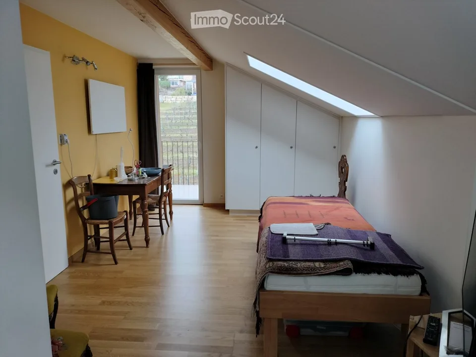 Einzelzimmer mit Möbeln für 1 Person, Kleine WG – Foto 2 von 5