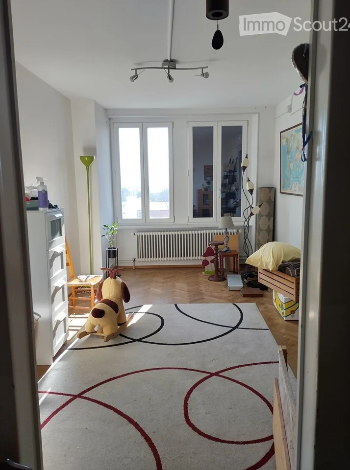 Thierrens 4-Zimmer-Wohnung im alten Stil – Foto 2 von 5