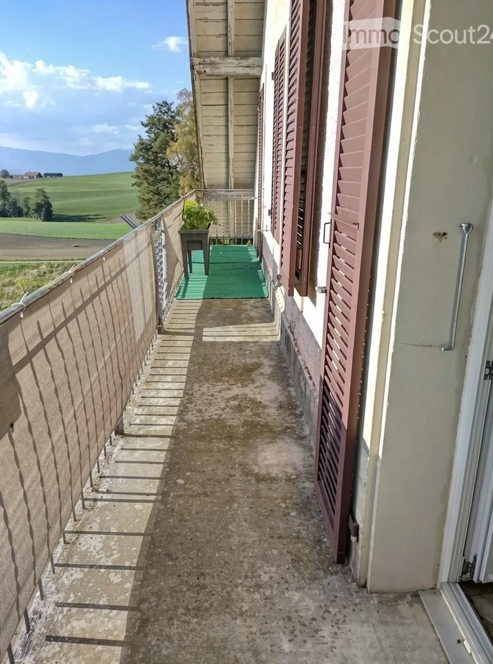 Thierrens 4-Zimmer-Wohnung im alten Stil – Foto 4 von 5