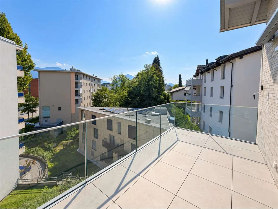 Moderne 3.5-Zimmer-Wohnung in Wohngegend zu vermieten – Foto 3 von 8