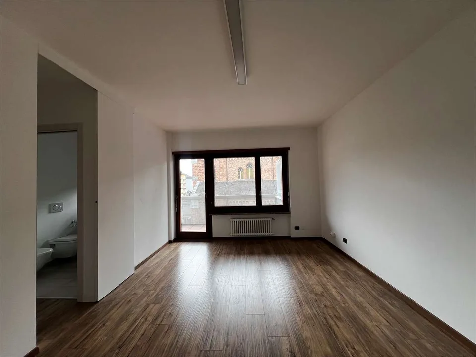 Rif. 2727 Lugano charmantes Büro zur Miete – Foto 2 von 6