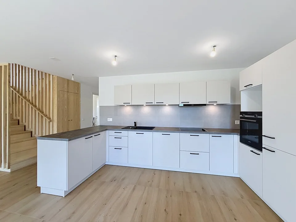 Casa a schiera nuova con terrazza e giardino – foto 2 di 11