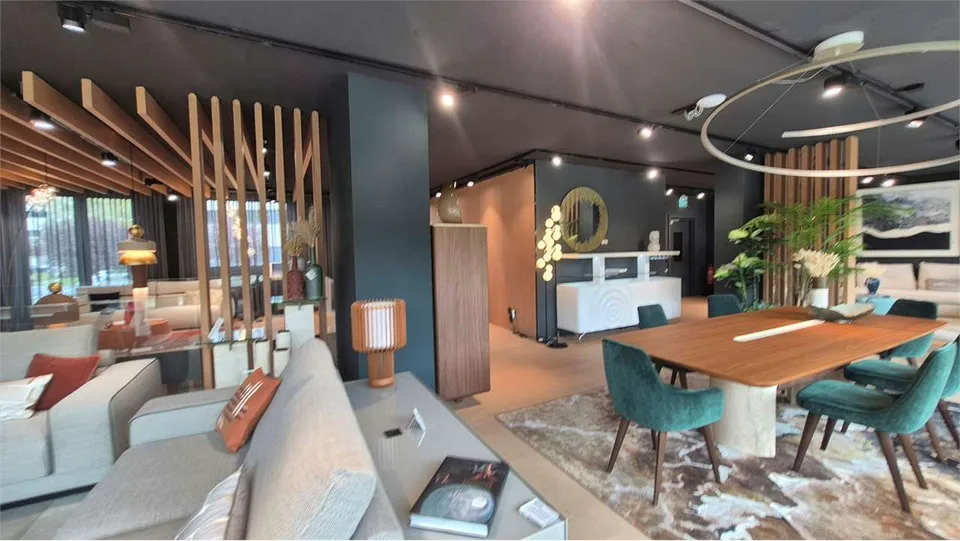 Großes Showroom / Laden mit Schaufenster zur Miete – Foto 3 von 8